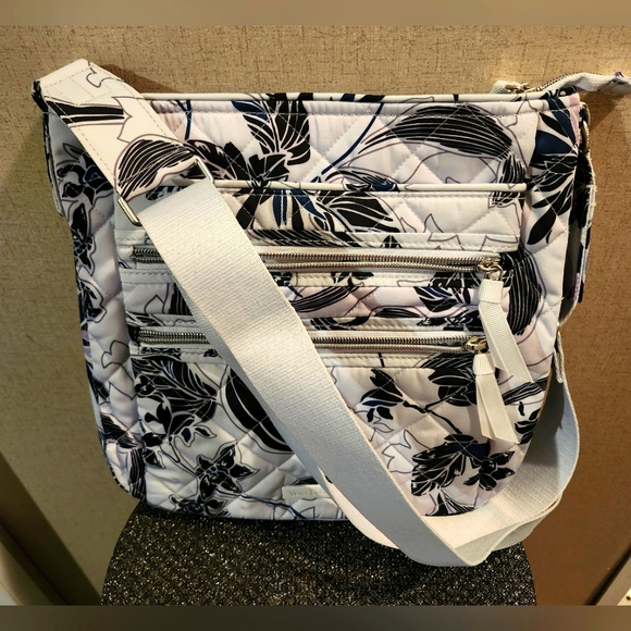 NWOT VERA BRADLEY floral white and black crossbody bag - Picture 4 of 12